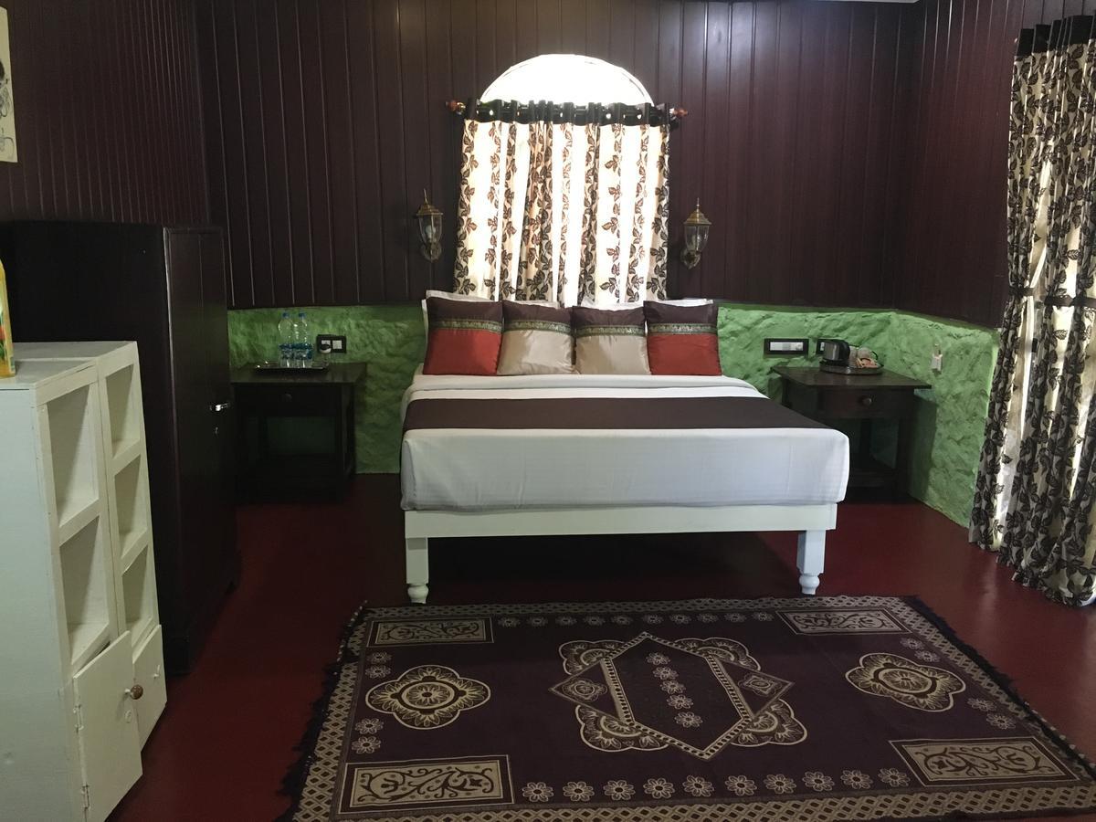 มารารีดรีมซ์เบดแอนด์เบรคฟาสต์ Villa Alappuzha ภายนอก รูปภาพ